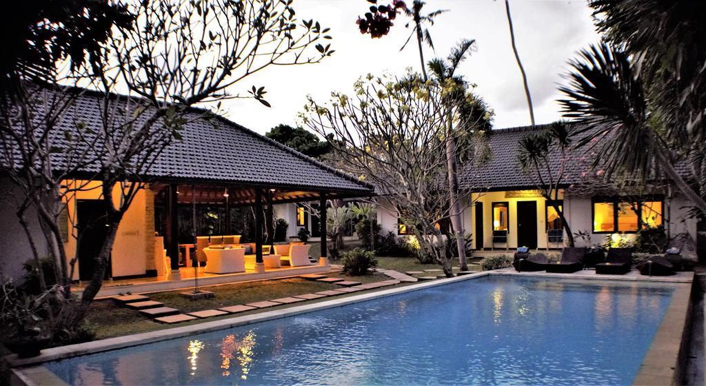 Finn'S Villa Santai Seminyak  Luaran gambar